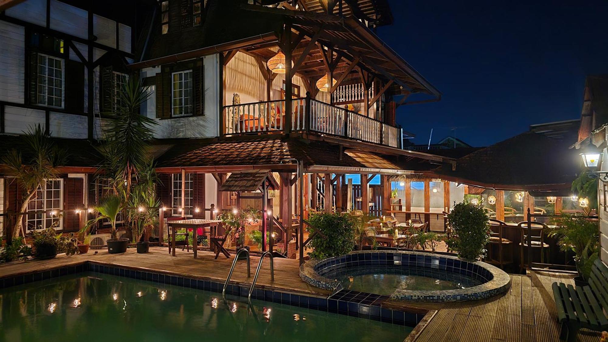 Greenheart Boutique Hotel 파라마리보 외부 사진