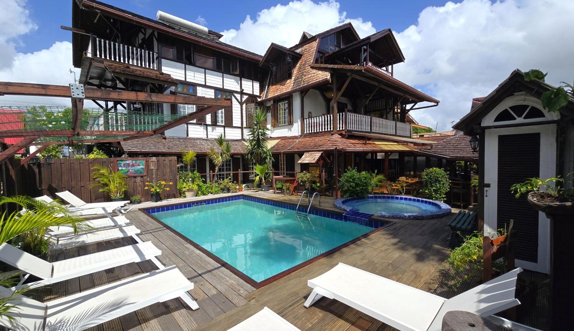 Greenheart Boutique Hotel 파라마리보 외부 사진